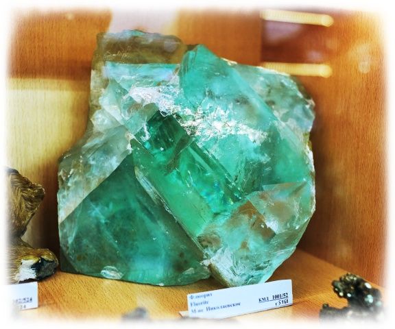 What Does Fluorite Symbolize? - (Is It True?)