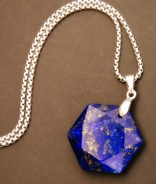 Hexagram-shaped lapis lazuli pendant